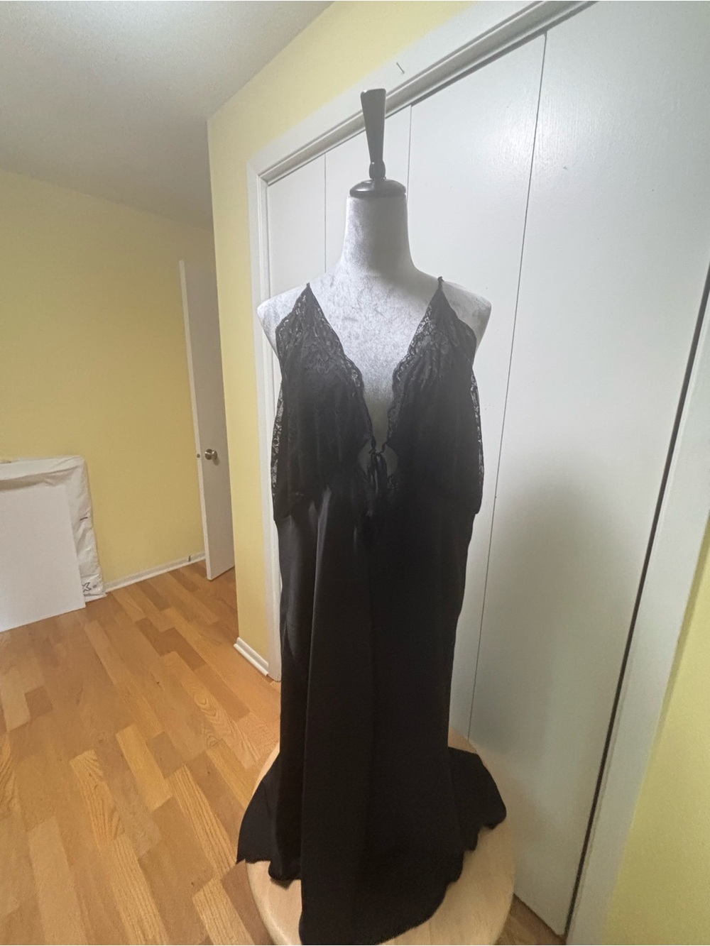Women's Black Lace-Trim Satin dress XL